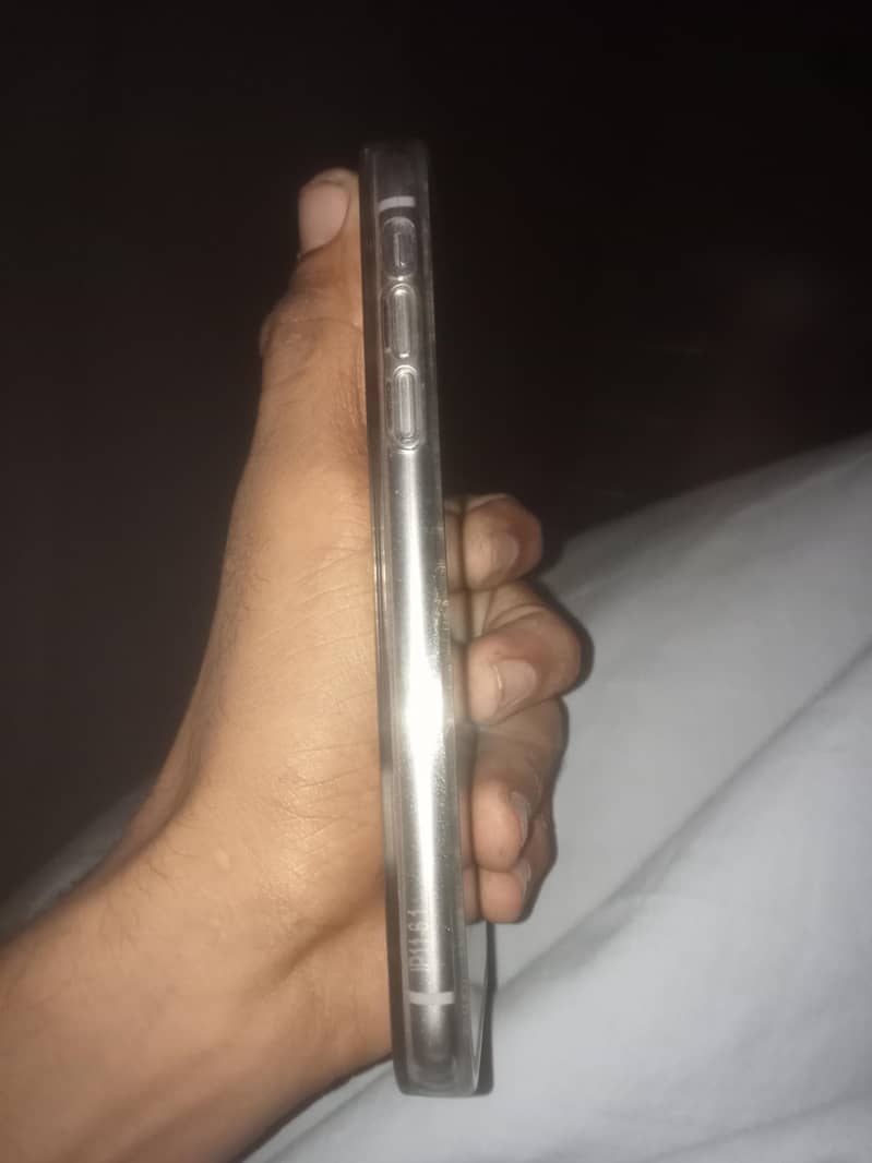 Apple iPhone 11 5