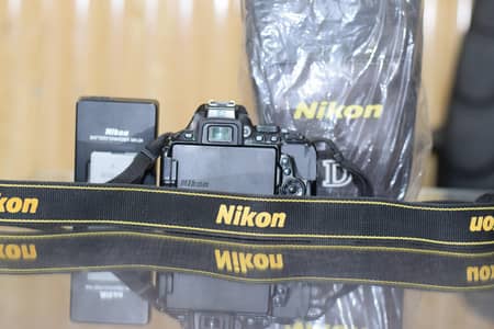 Latest Dslr Nikon d5500 with 18-55mm vr lens | Touch lcd + Fast Video
