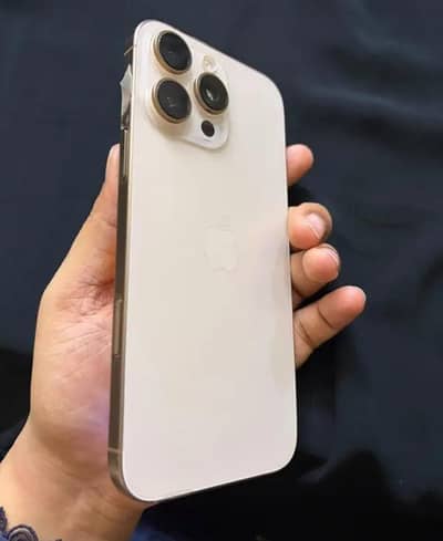 Apple iPhone 16 Pro Max