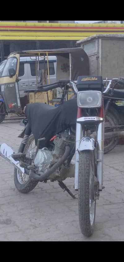 United Ud 125