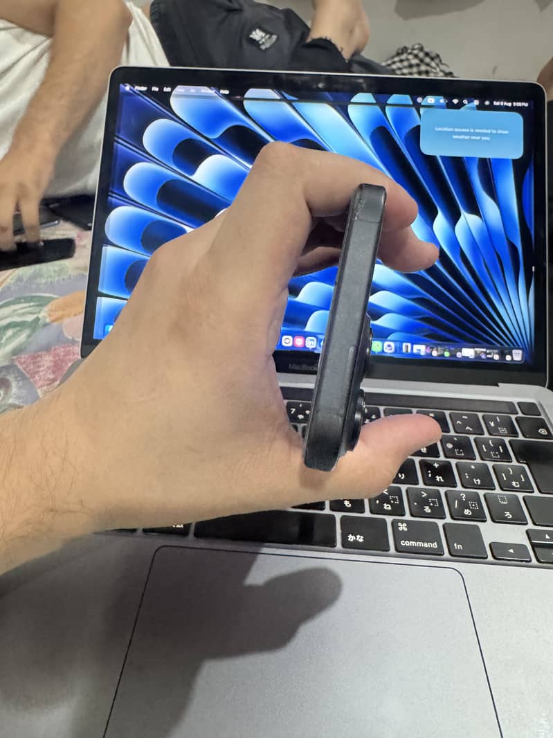 Apple iPhone 16 Pro Max 5