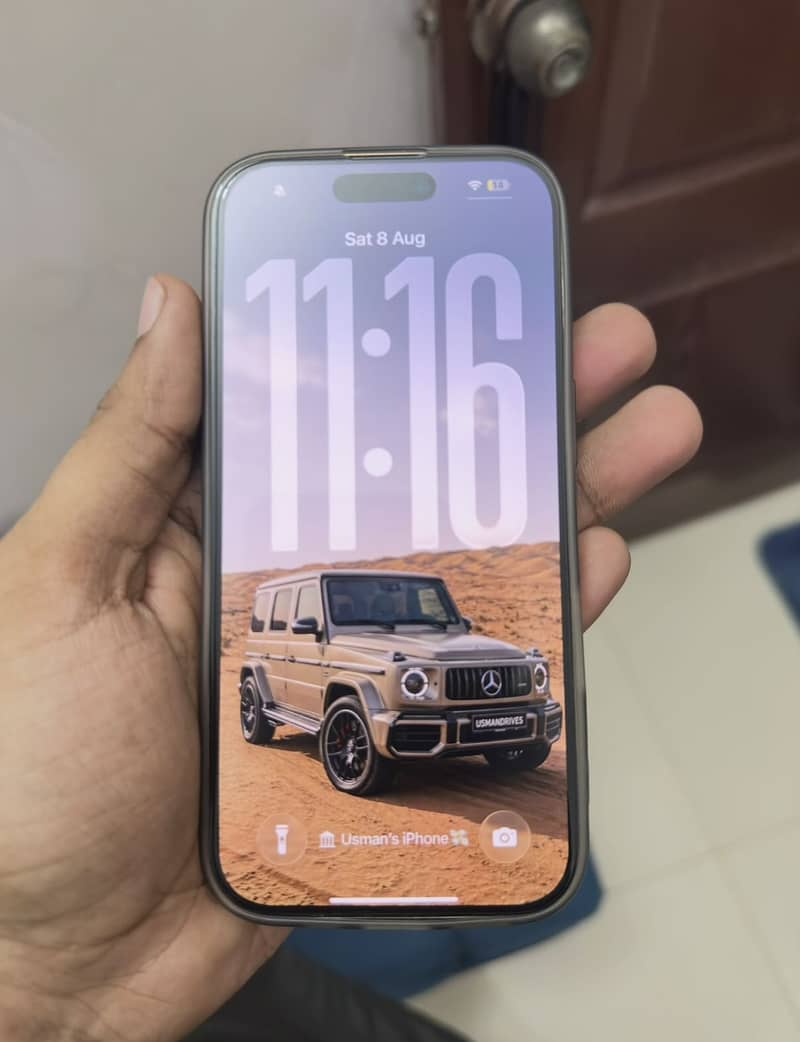 Apple iPhone 16 Pro 1