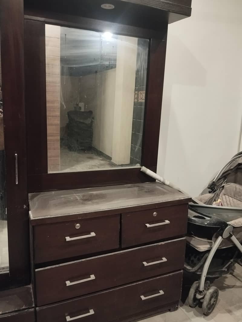 dressing table 3