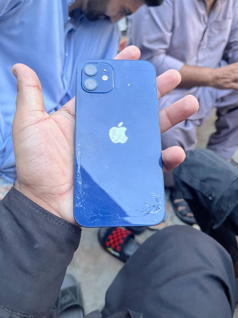 Apple iPhone 12 5