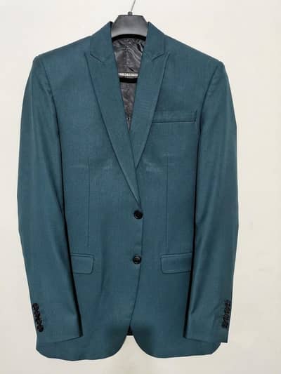 COAT PANT AND TIE