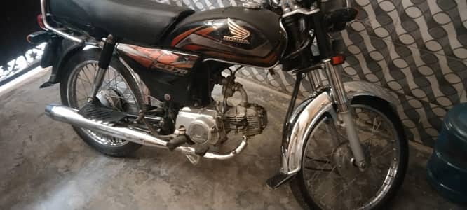 Honda CD 70 Black 2022