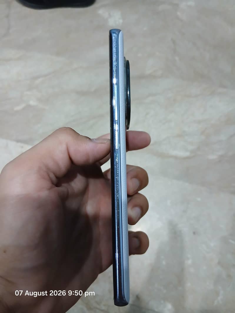 Xiaomi Redmi Note 14 Pro Plus 5
