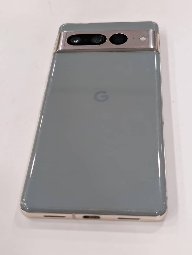 Google Pixel 7 Pro 6