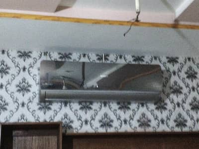 orient inverter ac two seesaon used working condition you check it