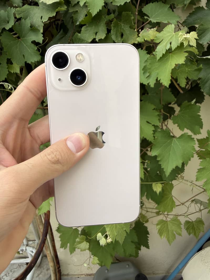 Apple iPhone 13 3