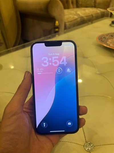 Apple iPhone 13