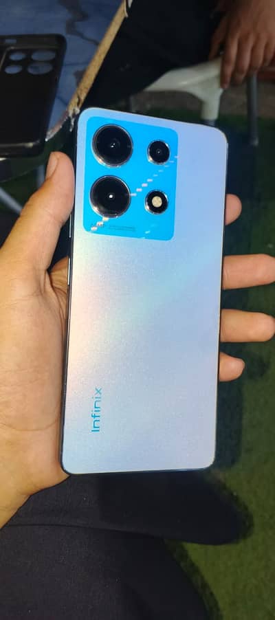 Infinix Note 30