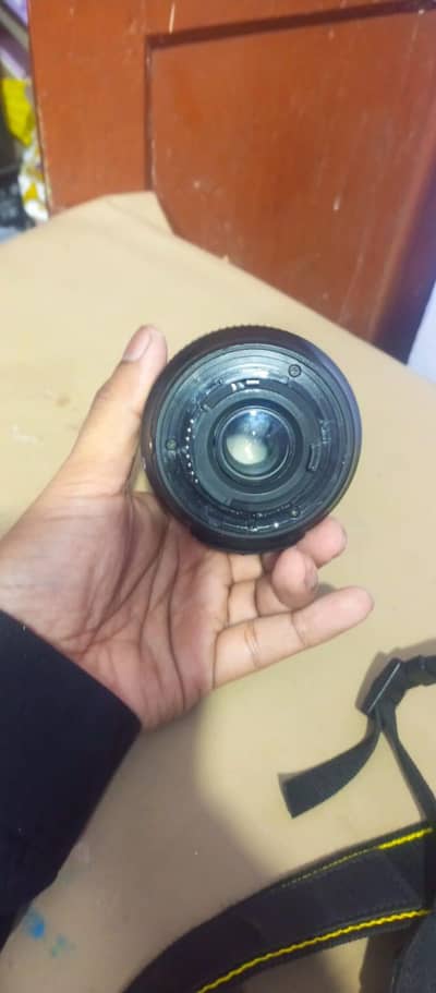 18-105mm Nikon lens