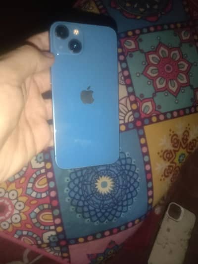 Apple iPhone 13