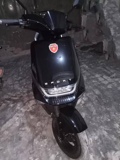 metro t9 sports brand new only 750  kilometers driven