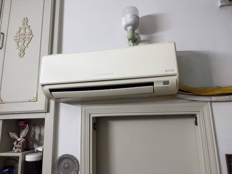 Mitsubishi Split AC 1