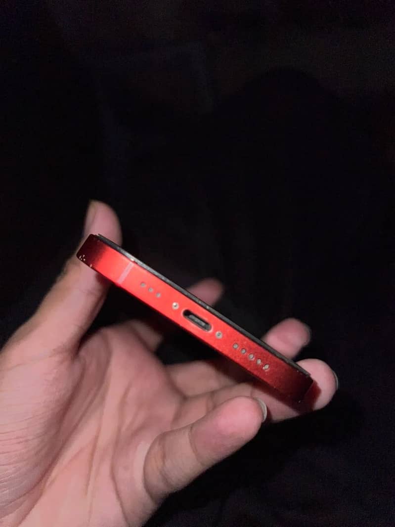 iPhone 12 3