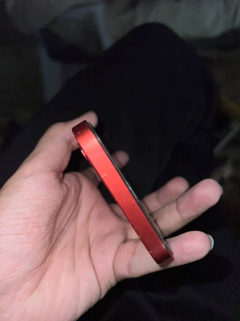iPhone 12 4