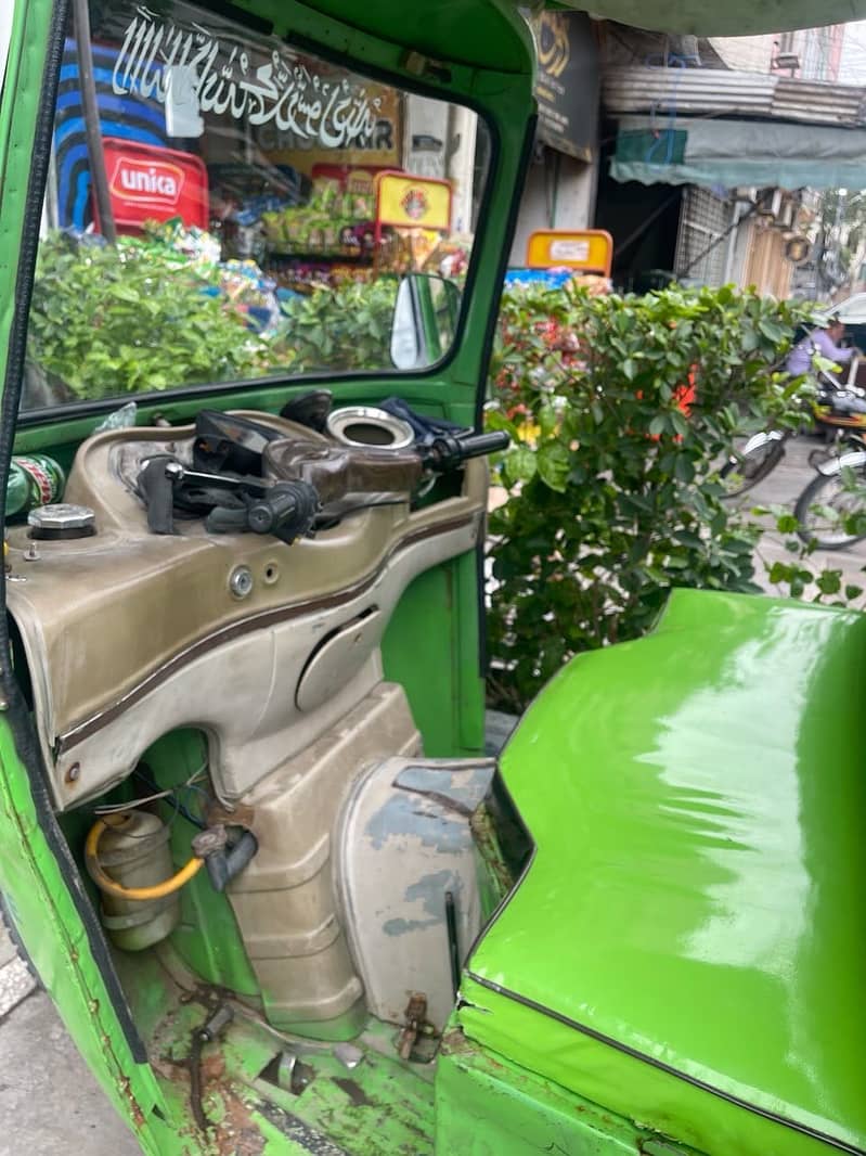 Auto loader rickshaw 2