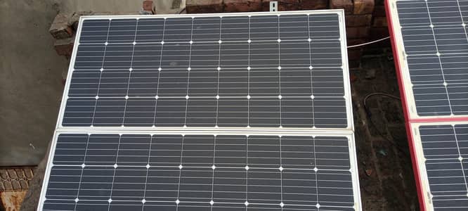 4 Solar Panel with Hybrid MPPT controller
