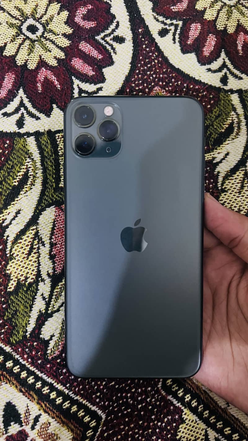 Apple iPhone 11 Pro Max 2