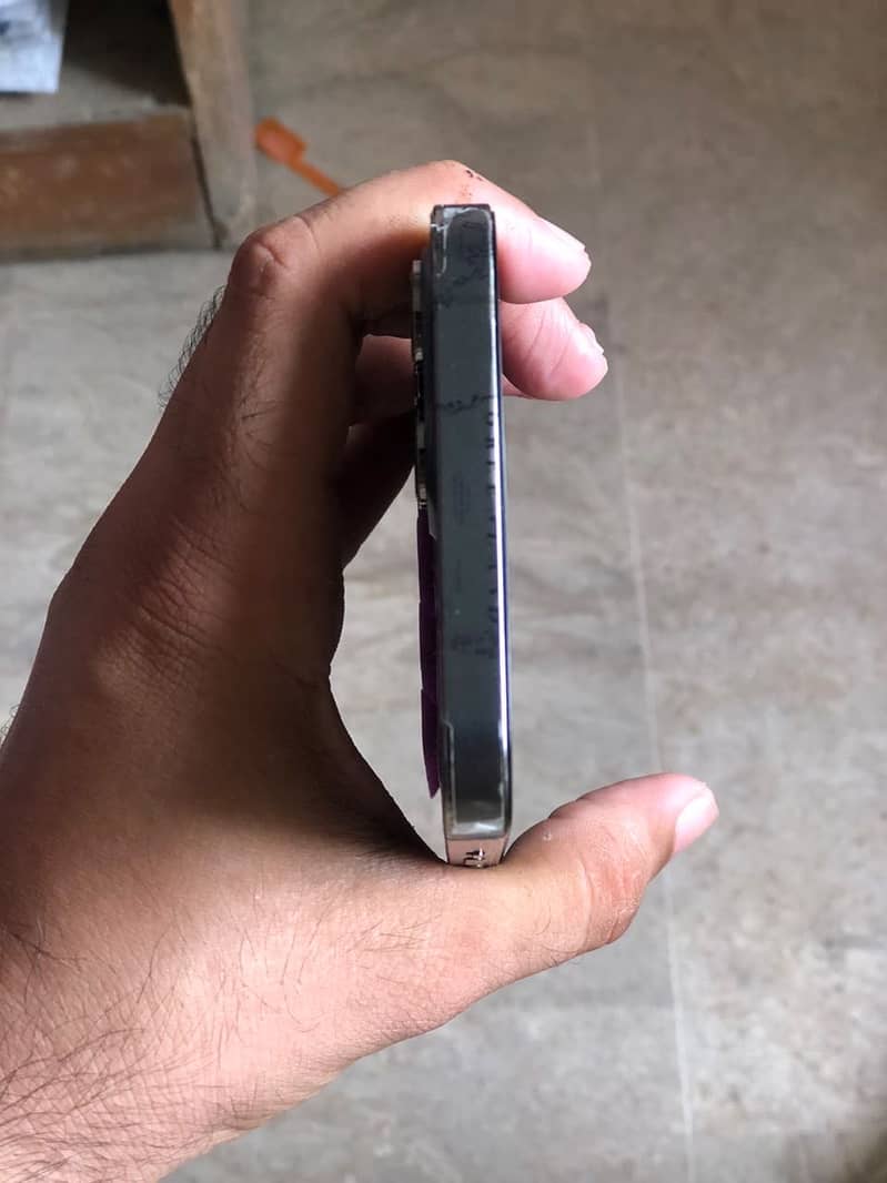 Apple iPhone 12 Pro Max 2