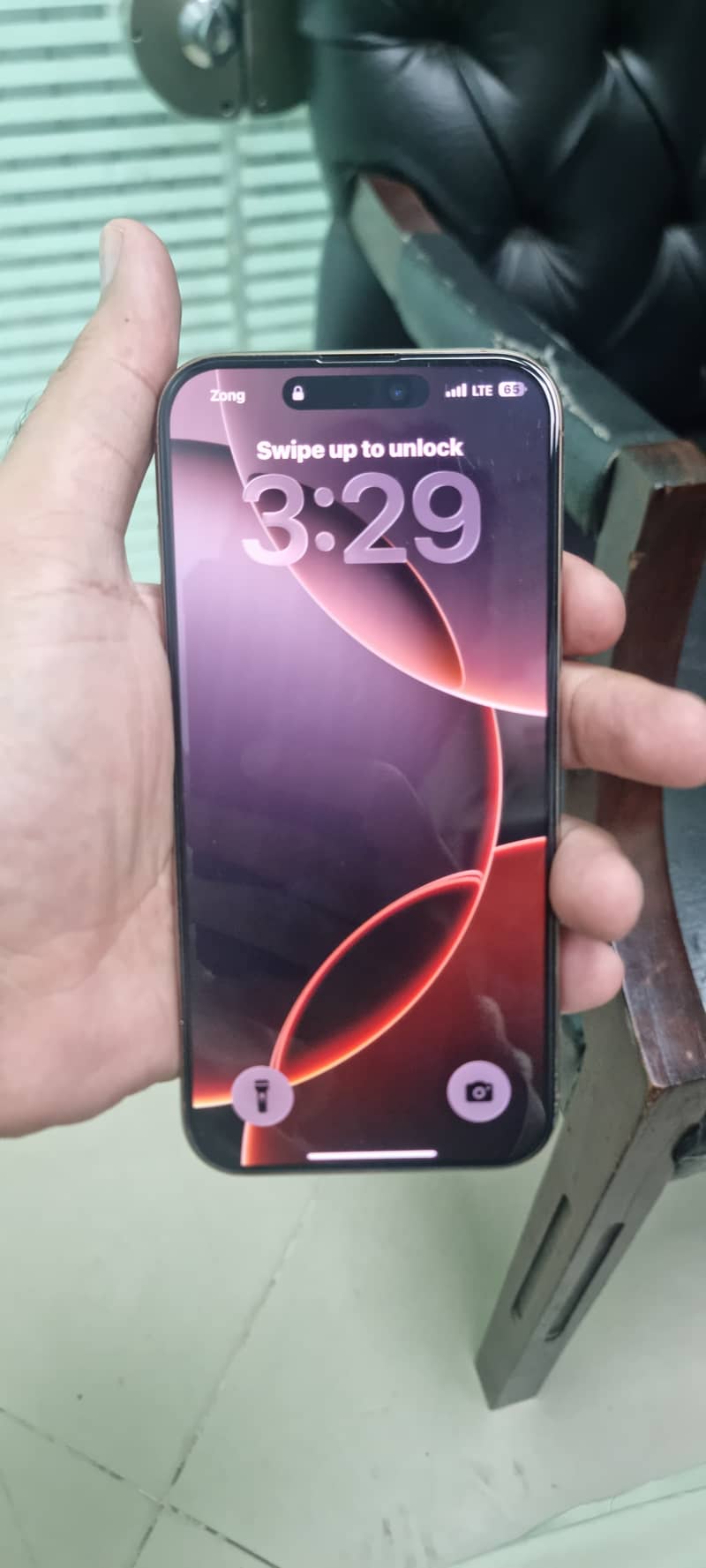 Apple iPhone 16 Pro Max 8