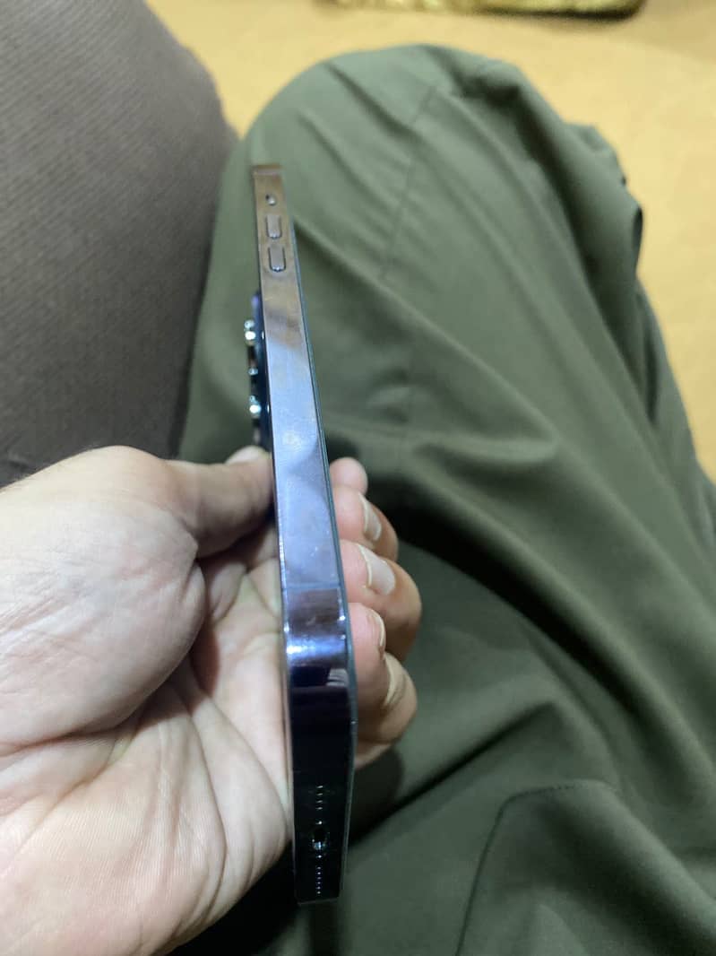 Apple iPhone 14 Pro Max 3