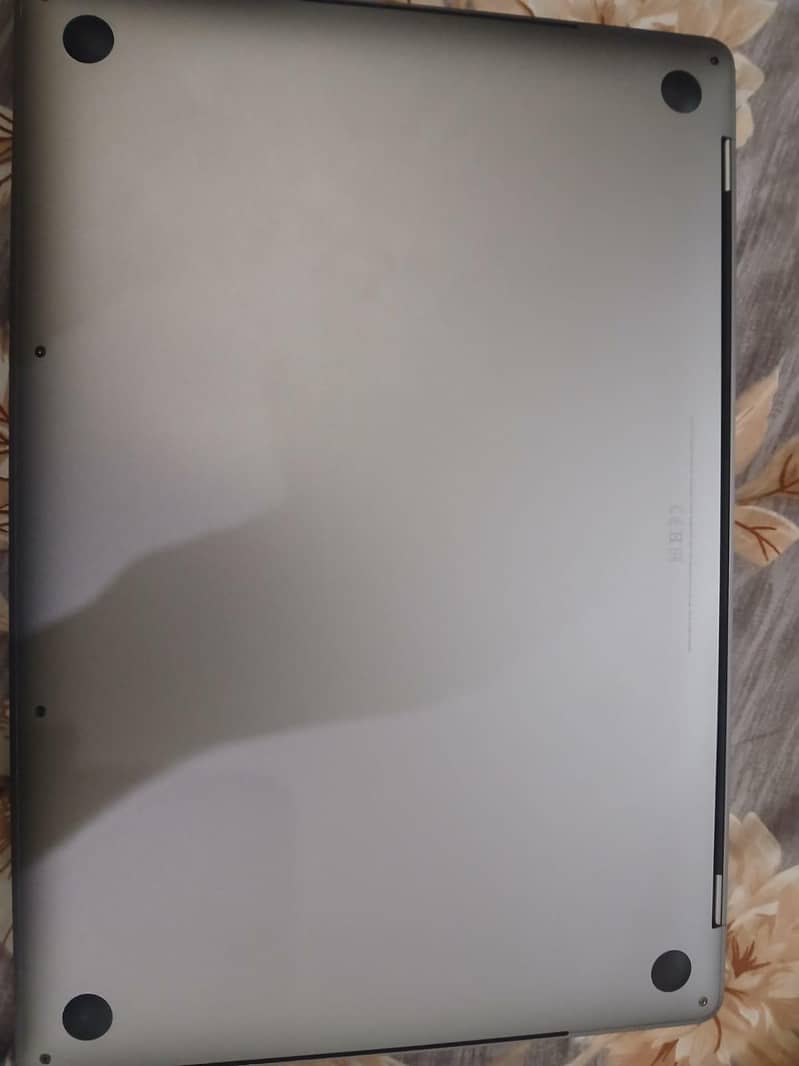Apple MacBook Pro 3