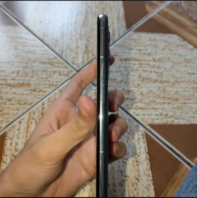 One Plus 9 Pro 4