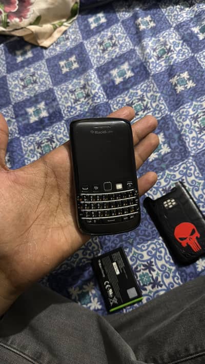BlackBerry Bold 5 (9790)