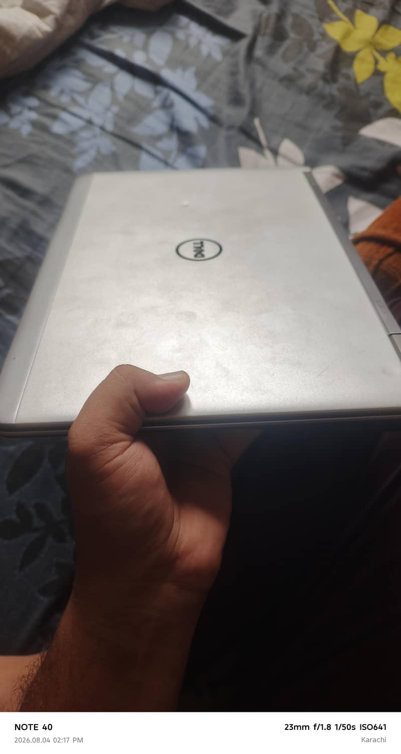 Dell Latitude E7240 0