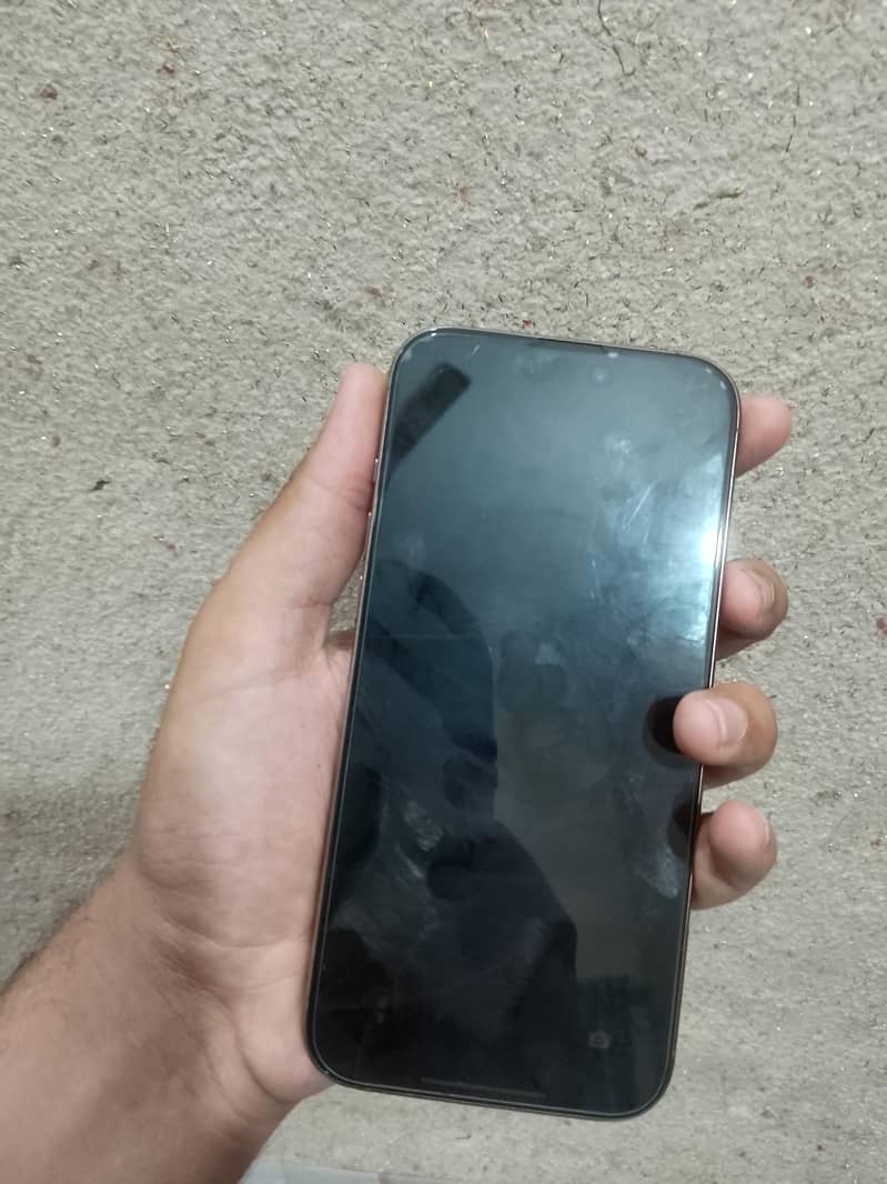 Apple iPhone 16 Pro Max 5