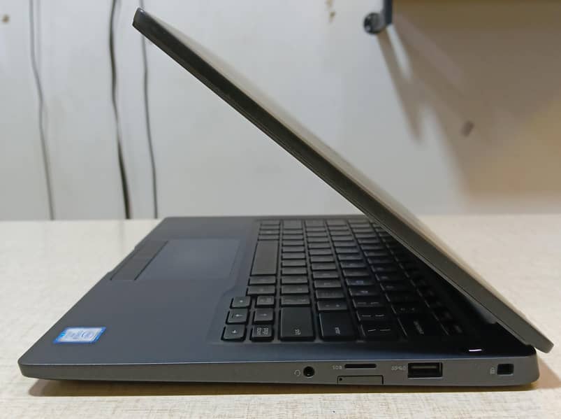 Dell 7300 1