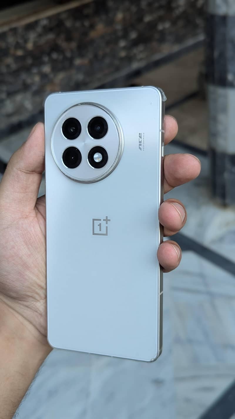 One Plus 13R 14