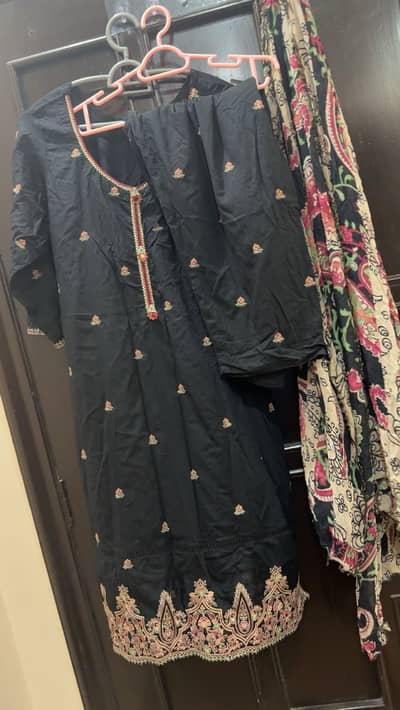 Designer and branded lawn ready to wear suit for sale