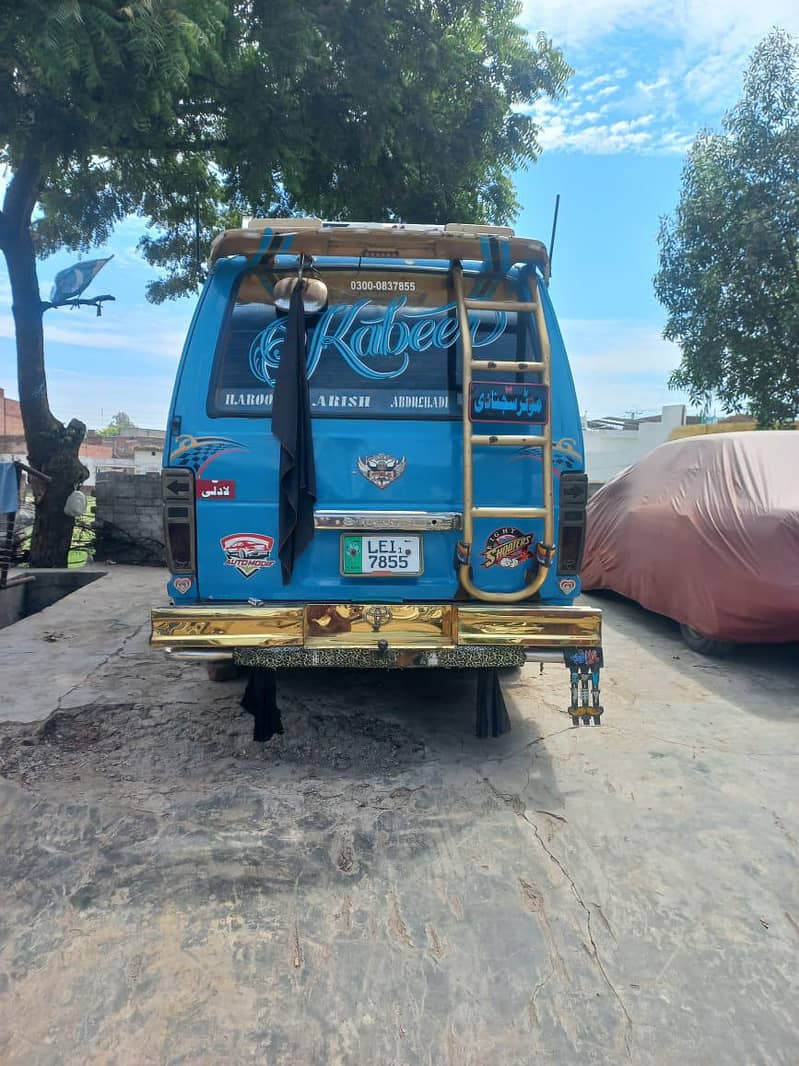 mini bus 22 seter 1
