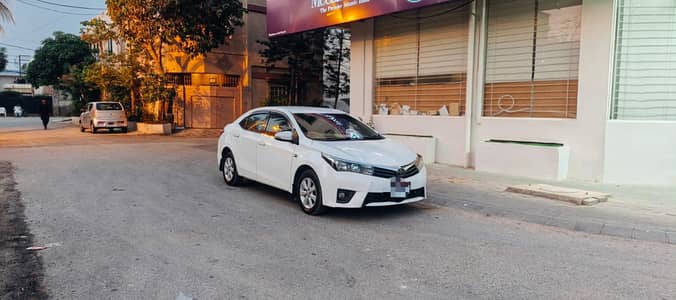 Corolla Altis 1.6 2015