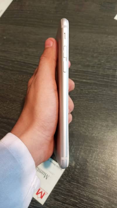 Apple iPhone 6S