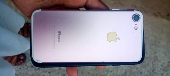 Apple iPhone 7
