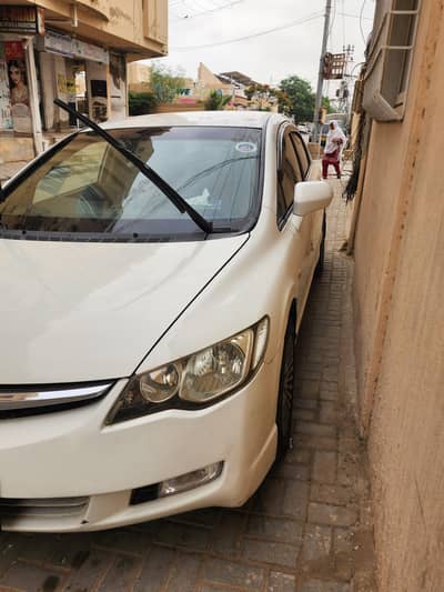 Honda Civic VTi 2009 company maintain almost orignal best drive