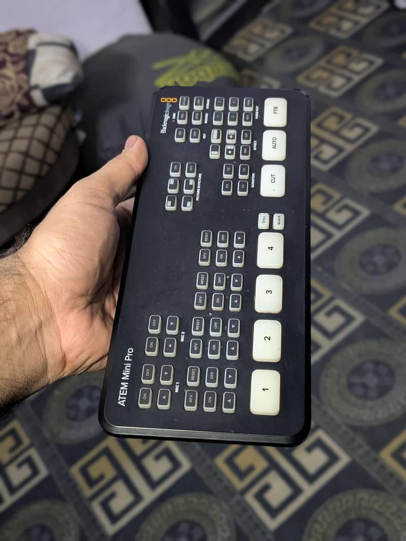 Blackmagic ATEM Mini Pro 1