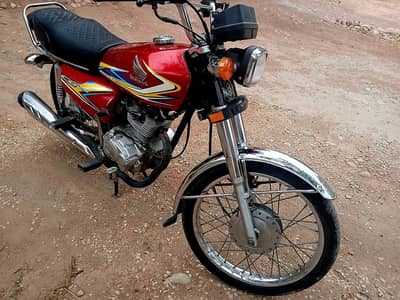 Honda bike for saleCall WhatsApp 03213948837