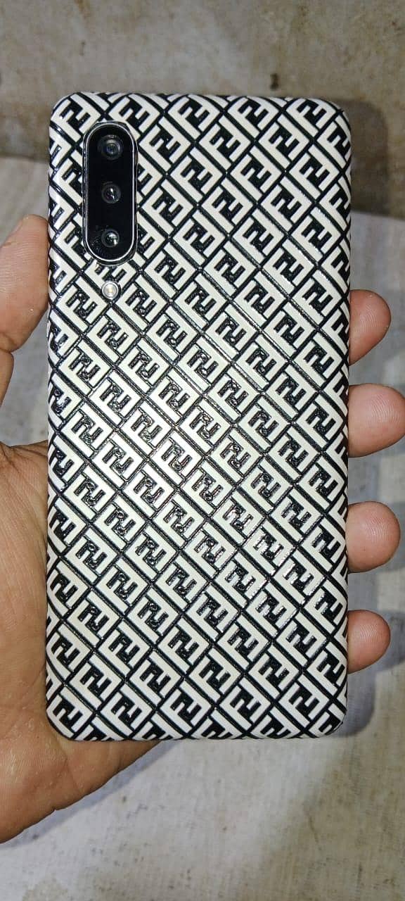 Sharp Aquos Zero 5g 2