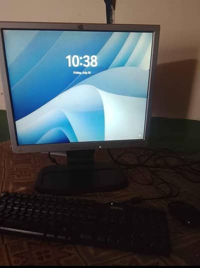 Monitor for sale urgent