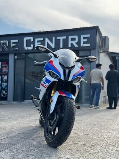 BMW s1000RR