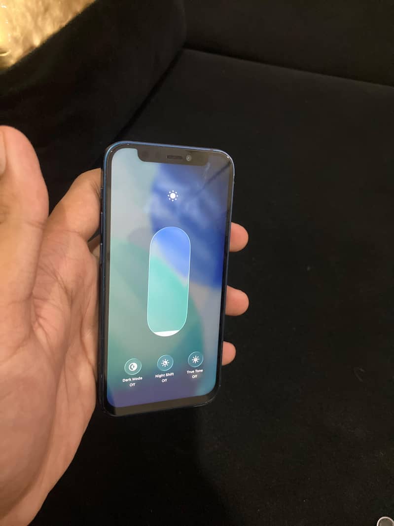 Apple iPhone 12 mini 4