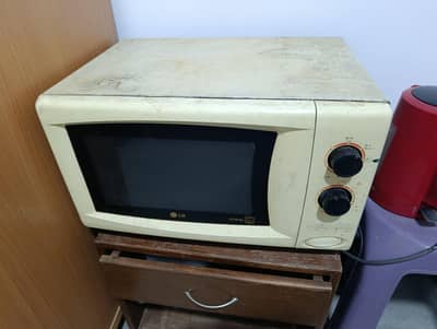 LG Microwave Oven