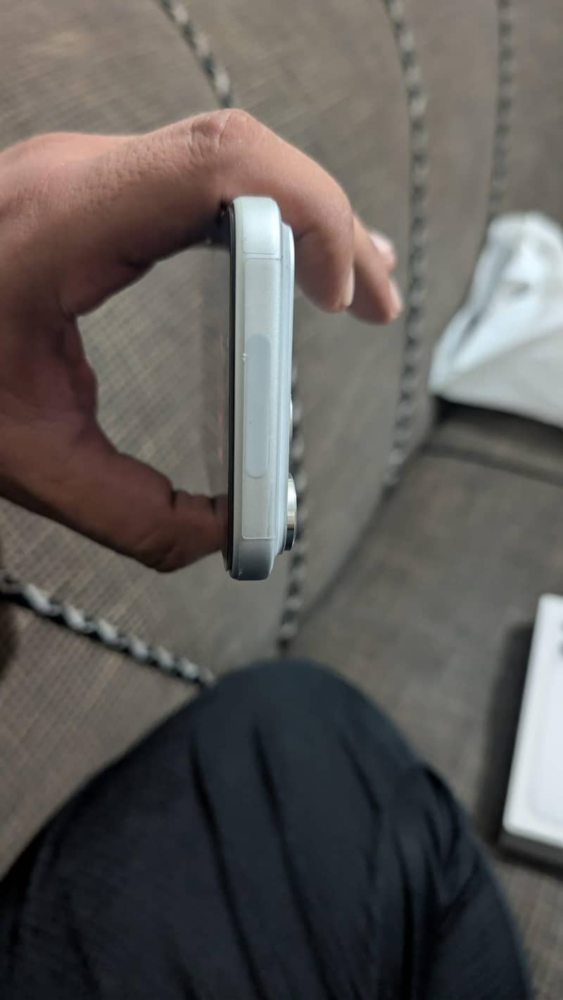 Apple iPhone 17 Pro Max 5