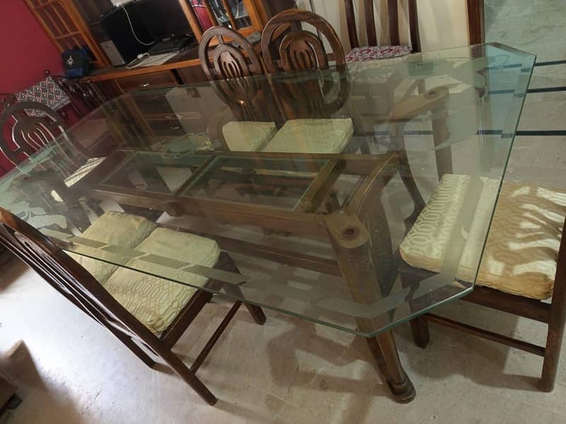 Dining Table 0